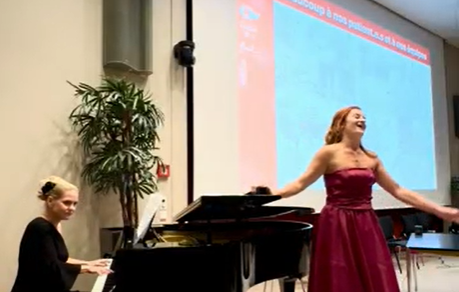 "Here comes the Sun" interprété par Inga Feter & Natalie Anston