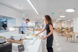 Petit déjeuner à l'Hôtel des Patients
